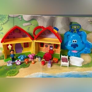 Blues Clues Action Figure Characters, House Playset & Carrying Case